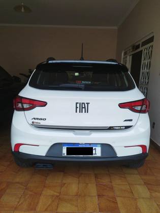 FIAT ARGO 1.8 E.TORQ FLEX TREKKING AT6